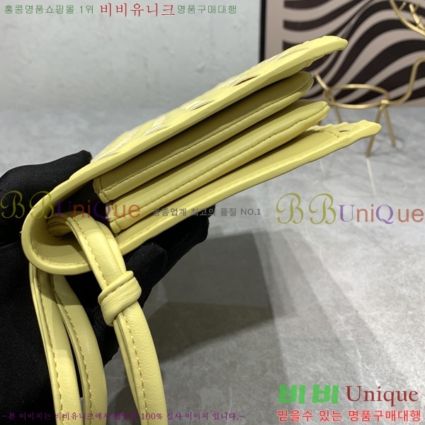 װ Ÿ Ʈ Ŀġ  ũν 300BVF2106-4