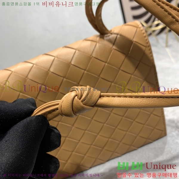 װ Ÿ Ʈ Ŀġ  ũν 300BVF2106-3