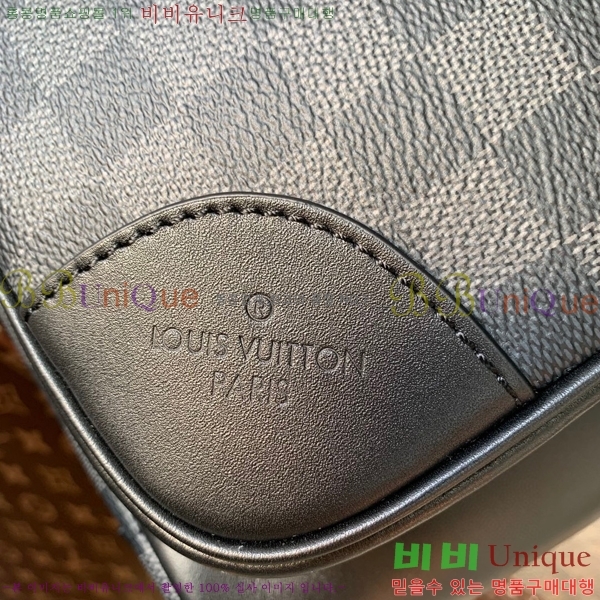 #̺   M45335-102