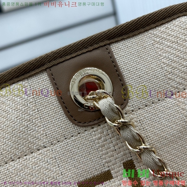 #*  Ż A67001-108