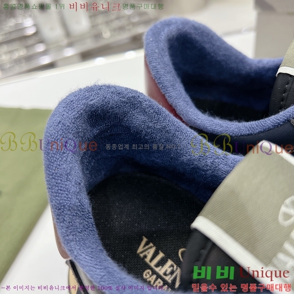 ���� �߷�Ƽ�� ����Ŀ�� A239204-26