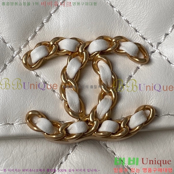 # ̴ ÷   AS3572-104