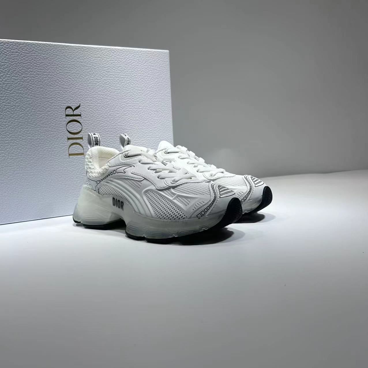 ��� ���̺� ����Ŀ�� ȭ��Ʈ 39D243133-2