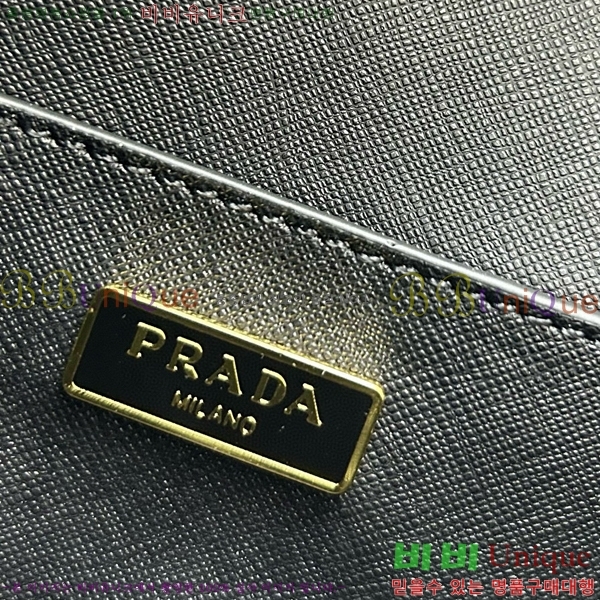  ũν 1BD556-2