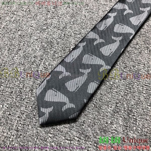  Ÿ TB49552-2