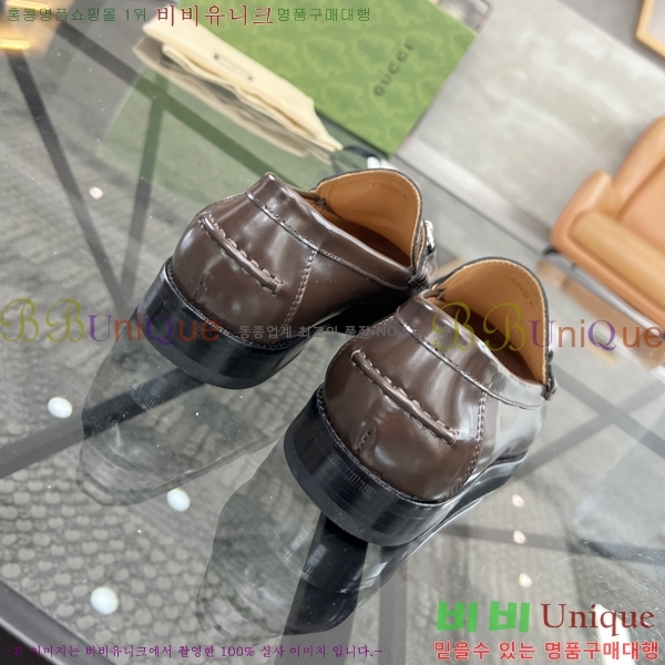 ���� ���� ���� G823696-8