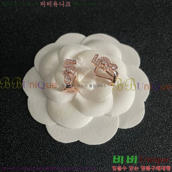  Ͱ CH9713362-3