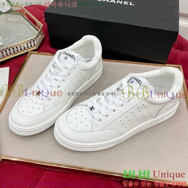   Ŀ CH49721877-4