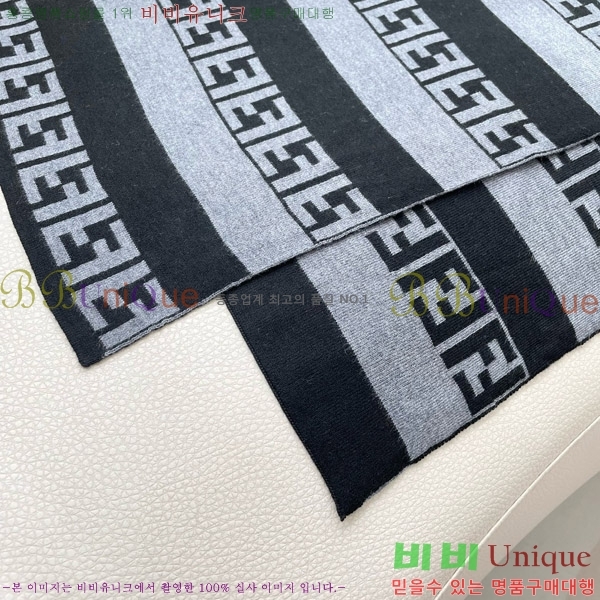 # ÷/ī FF007856-1