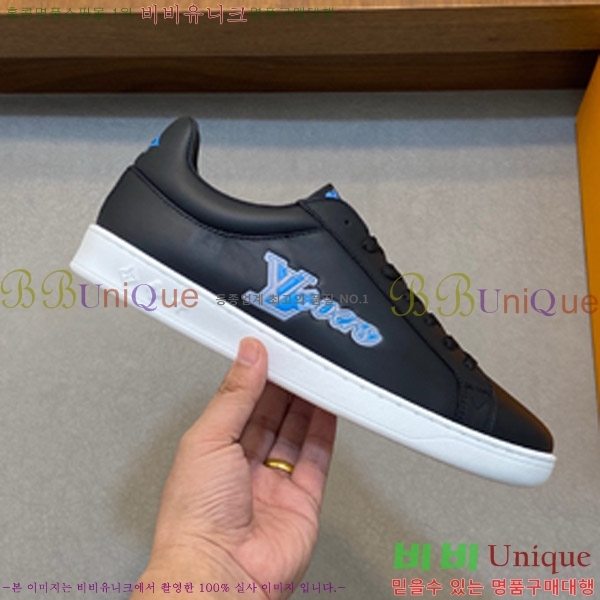 ���� ���̺��� ����Ŀ�� 40LV47521428-4