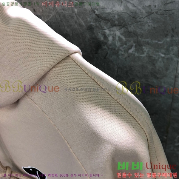  ĵ   T5770126-5