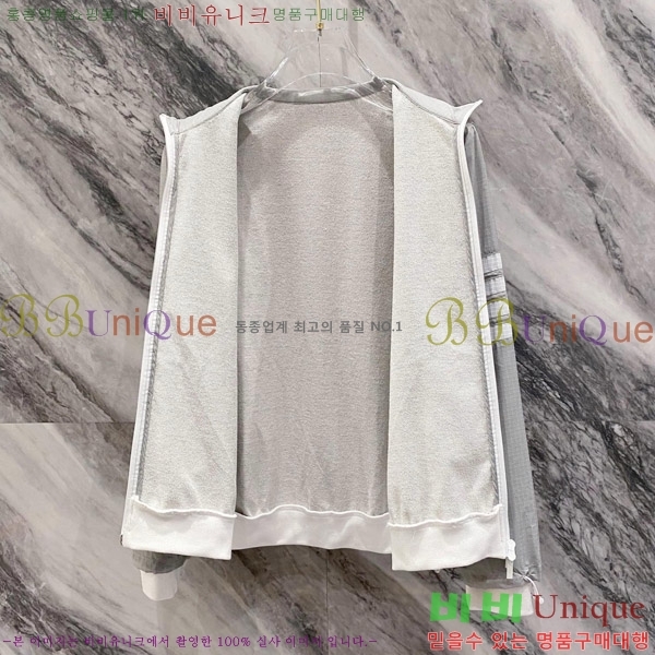   Ŭ  TB956114-2