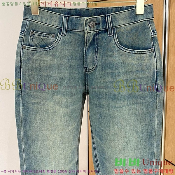   û 10558043
