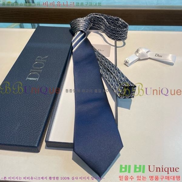 # ̷ Ÿ DOI5892-1