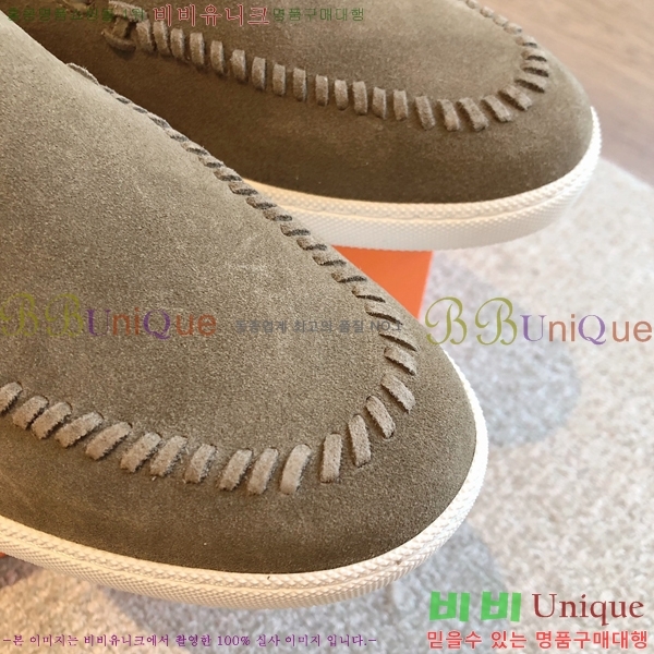 ޽ Julian   38H253157-2