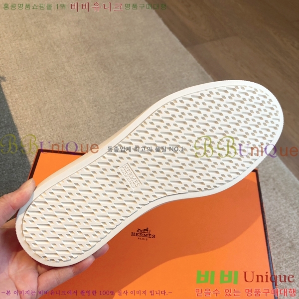 ޽ Julian   38H253157-4