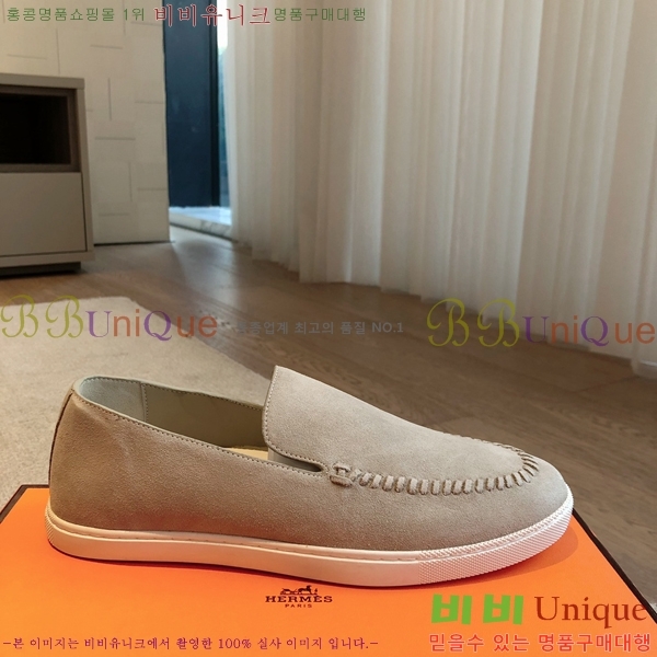 ޽ Julian   38H253157-1