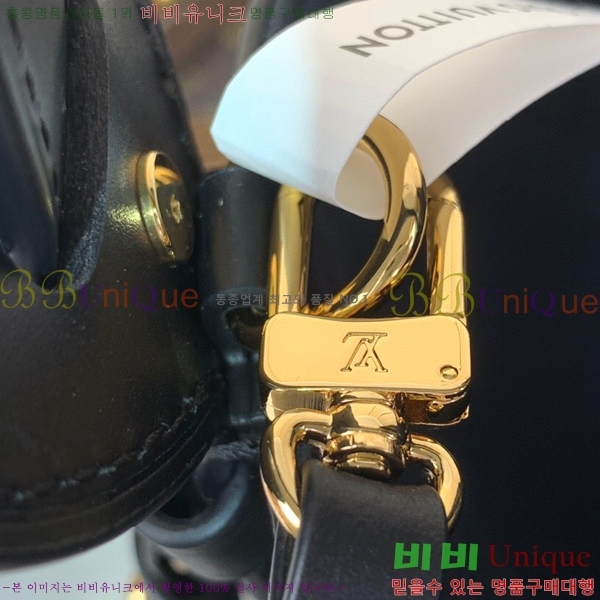 #̺  GM M13044-1