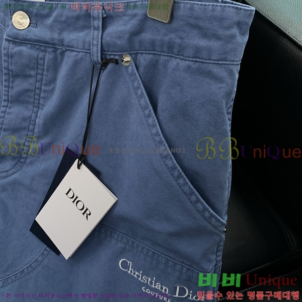  ݹ D64725
