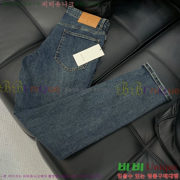   û G2533182