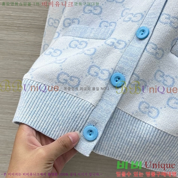    G24127790-8