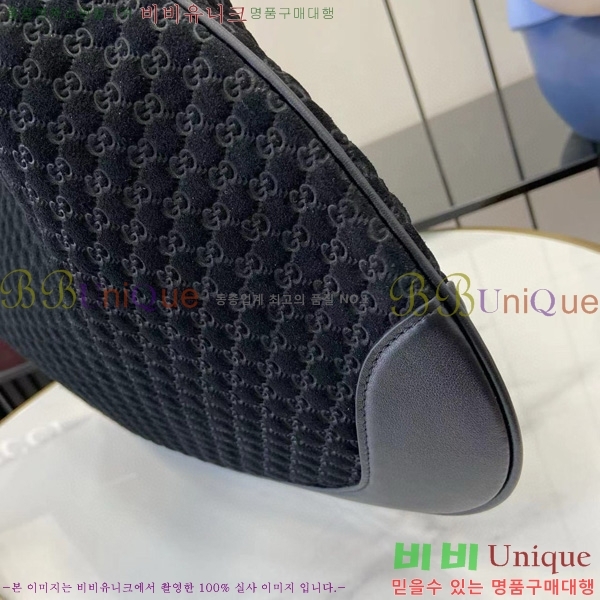 # B   834981-704
