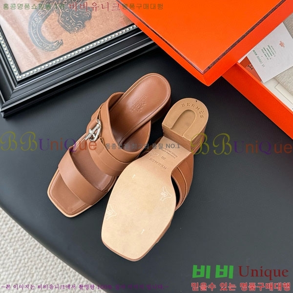 ޽   H52880922-2