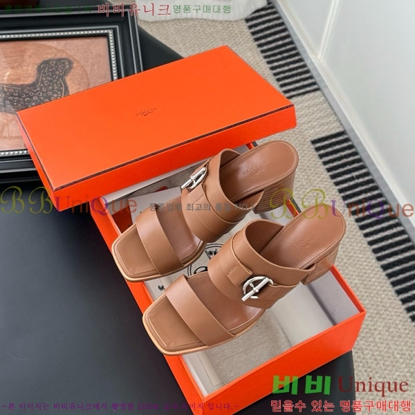޽   H52880922-2