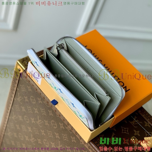 #̺   M13908-102
