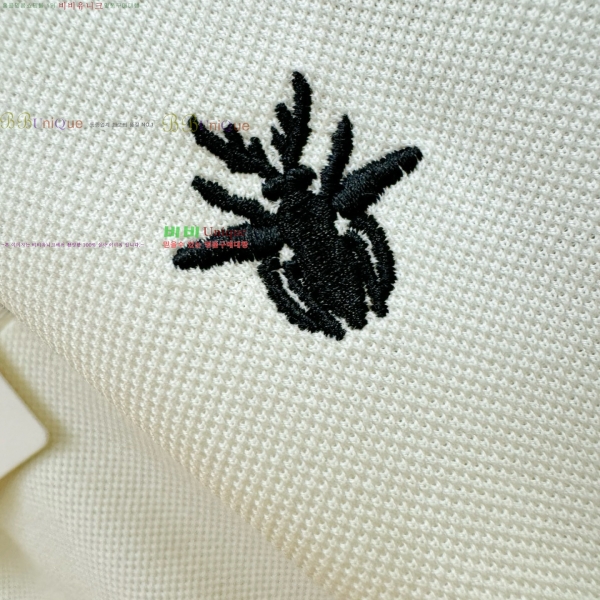   ī Ƽ D25215794-1