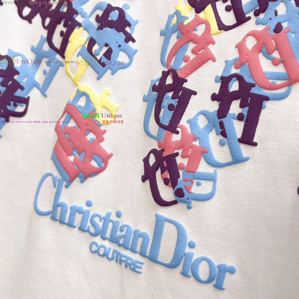    Ƽ D25413486