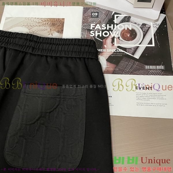   ݹ D64731