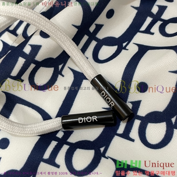   ݹ D64729