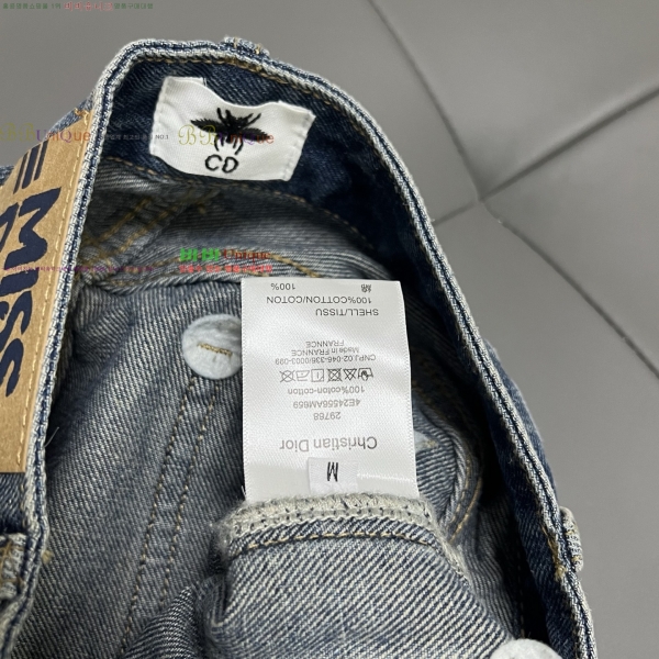     11D2541812-4