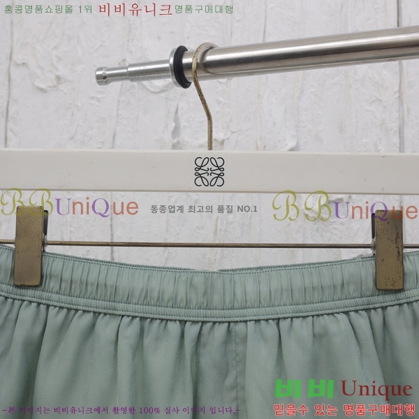   ݹ D647287-1