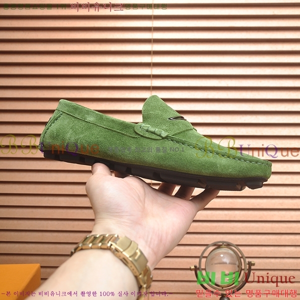  ̺  LV74627-39