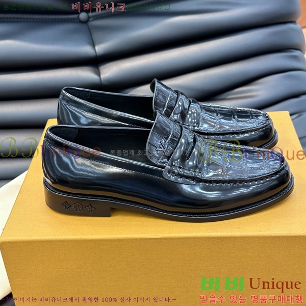  ̺  LV74631-15