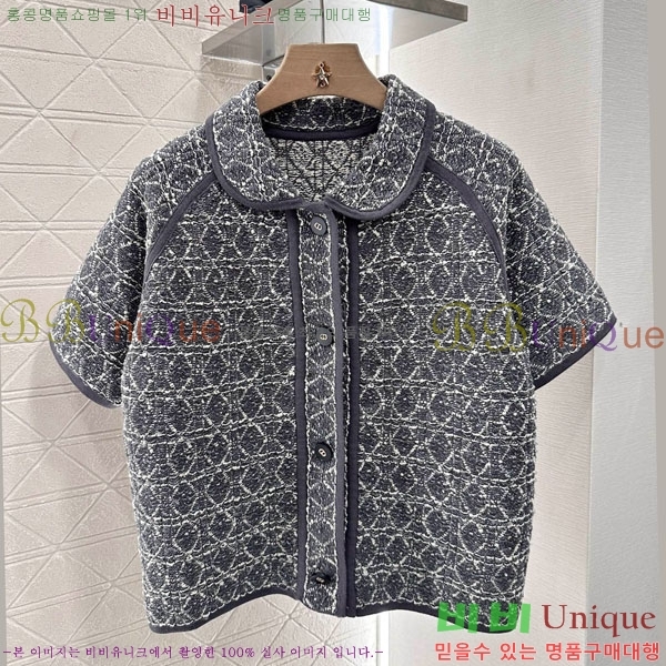    Ƽ  DOI215540-8