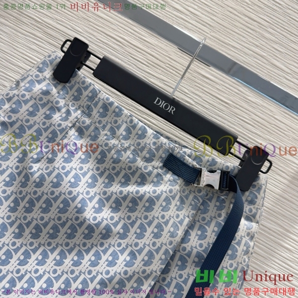   ĿƮ DO1174468-4