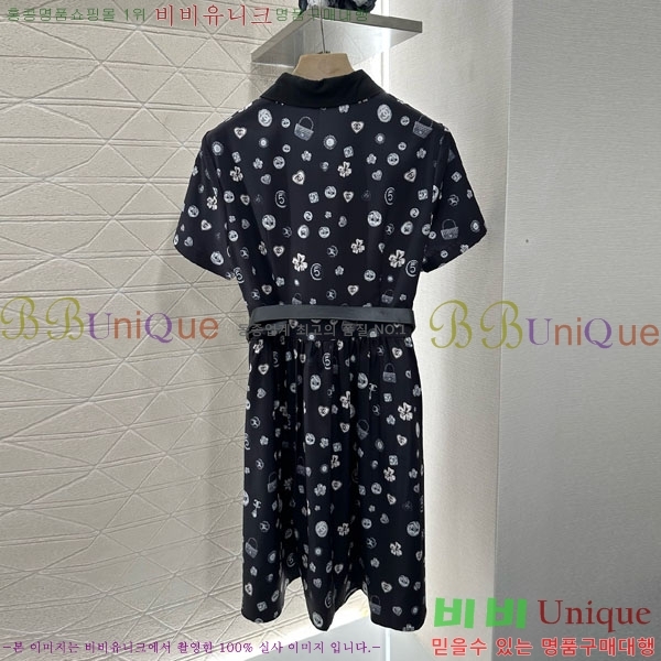  * ǽ CH411515-9