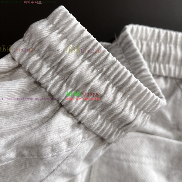    ݹ 17BU255736-4