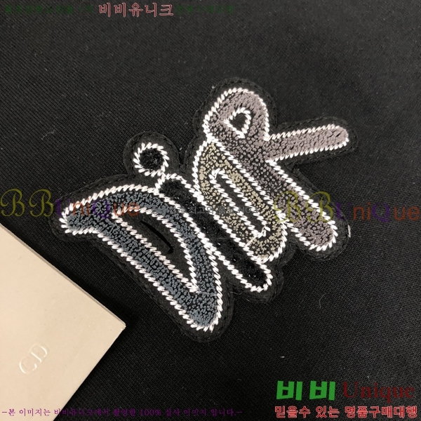    Ƽ D90772-4