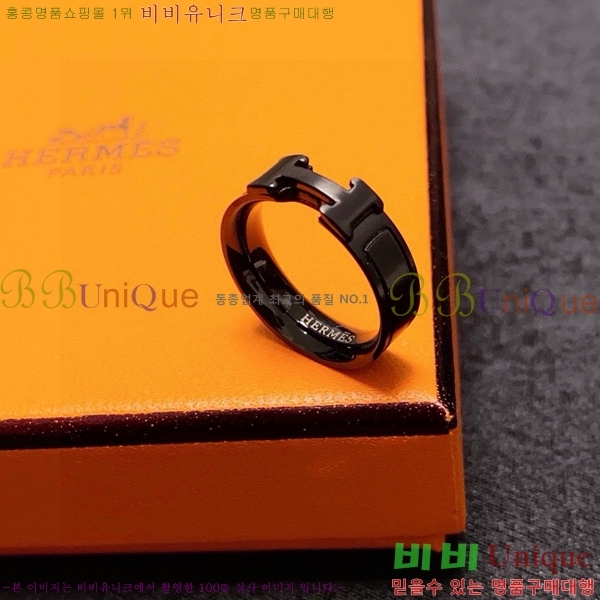 ޽  H8901207-1