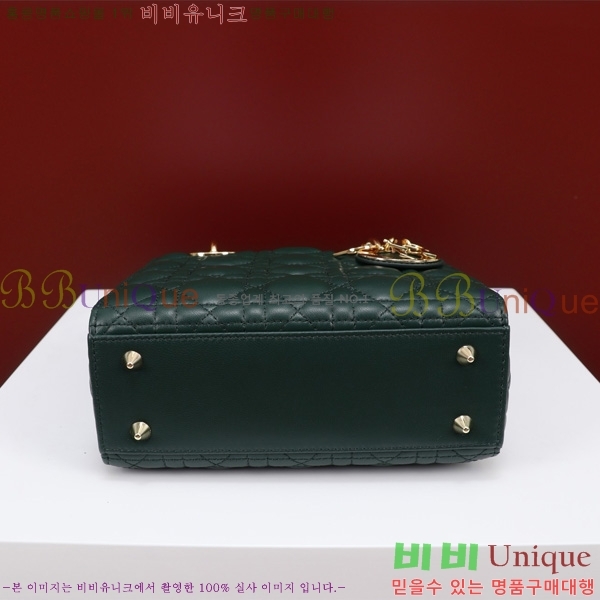 # NEW my abc ̵  24DM05385-819
