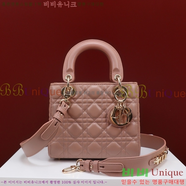 # NEW my abc ̵  24DM05385-823