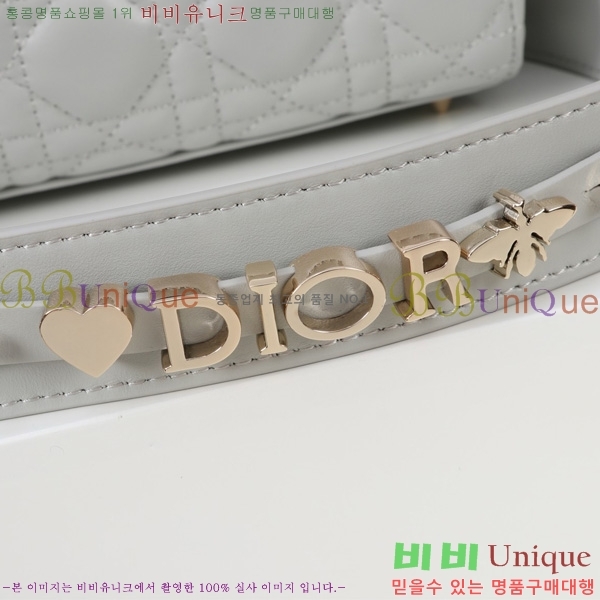 # NEW my abc ̵  24DM05385-831
