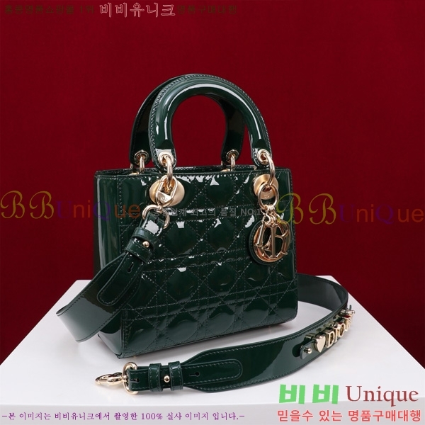 # NEW my abc ̵  24DM05385-203