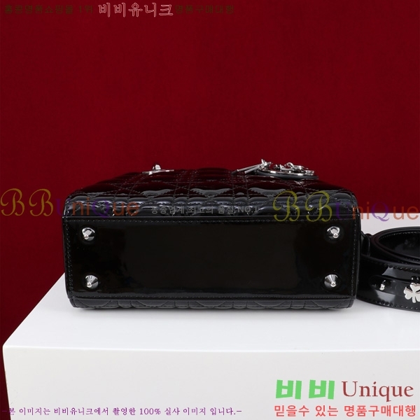 # NEW my abc ̵  24DM05385-204