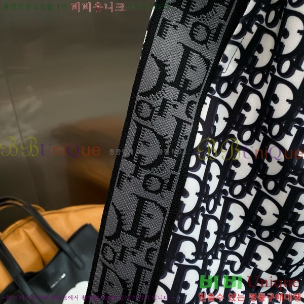   ݹ D2541724
