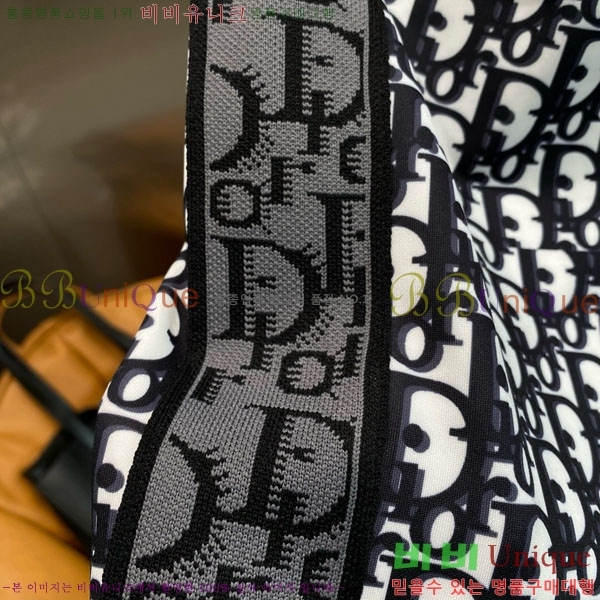   ݹ D2541724